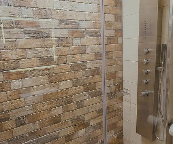 Papagalos Neos Marmaras