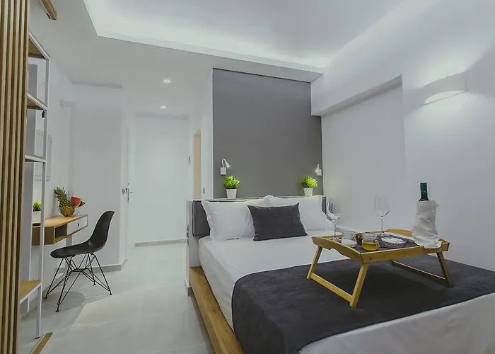 Papagalos Otel Neos Marmaras