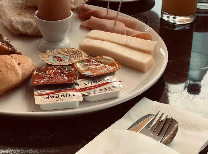 Papagalos 2* Neos Marmaras