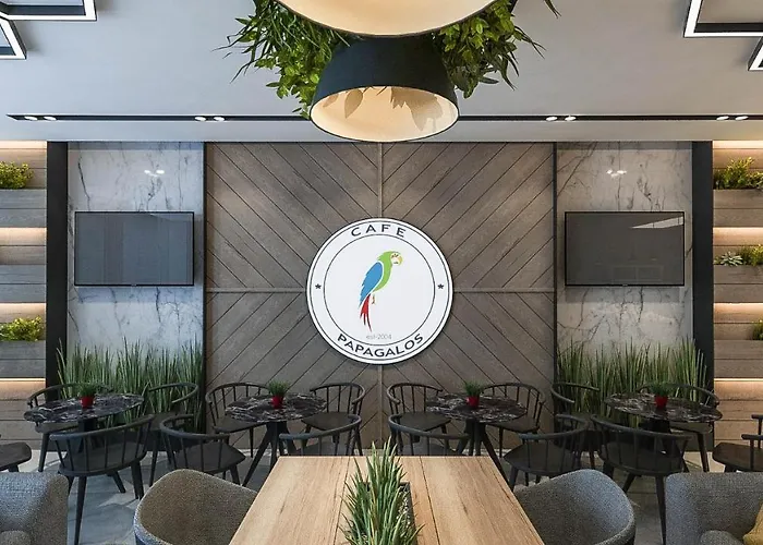 Papagalos 2* Neos Marmaras