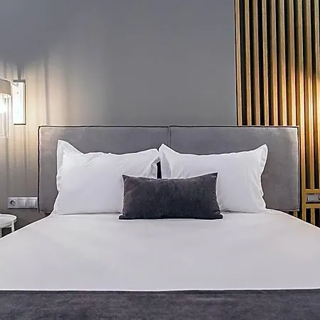 Papagalos Hotel Neos Marmaras