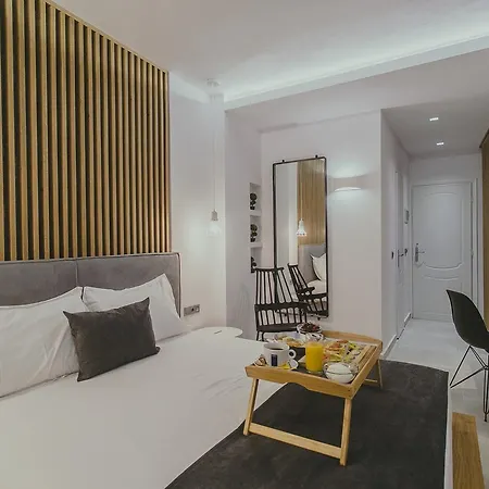 Hotel Papagalos 2*