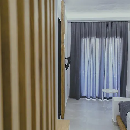 帕帕加罗斯酒店