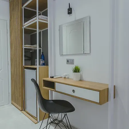 酒店 帕帕加罗斯酒店 2*