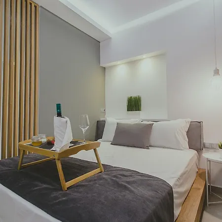 Papagalos Hotel 2*