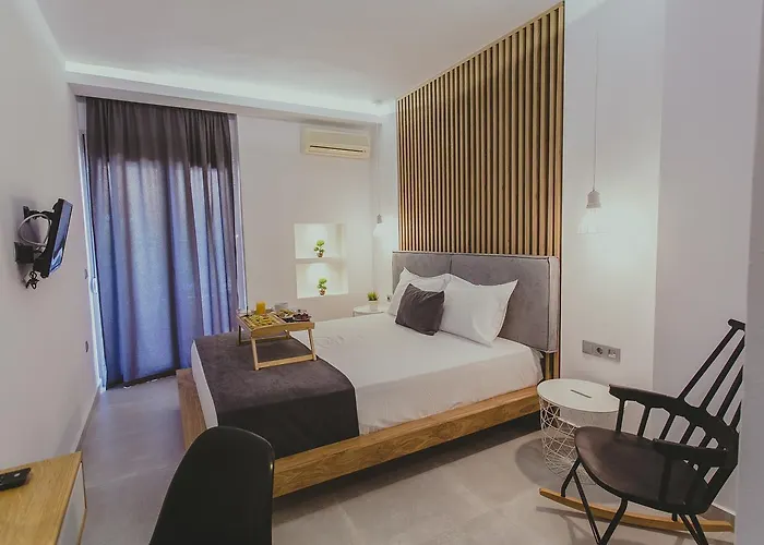 Papagalos Hotel