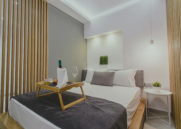 Papagalos Hotel 2*