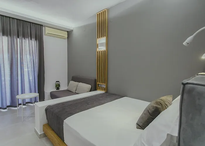 Hotel Papagalos 2*