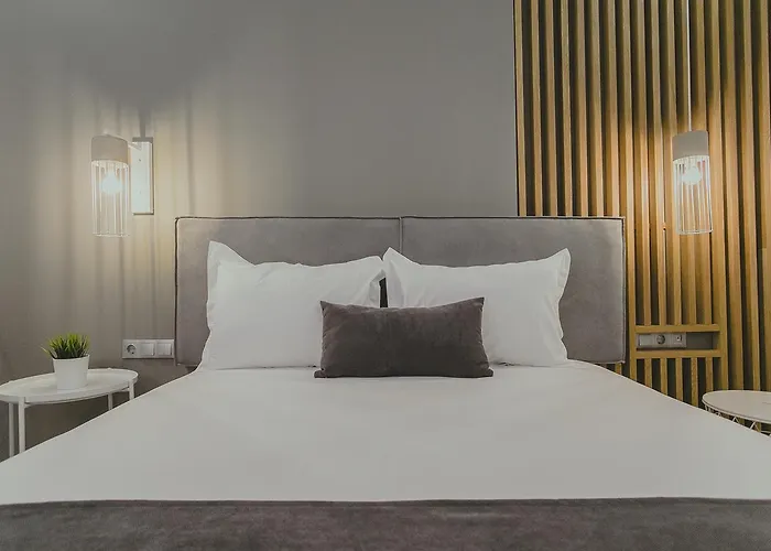 Hotel Papagalos 2*