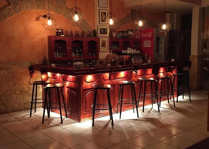 Papagalos Hotel Neos Marmaras