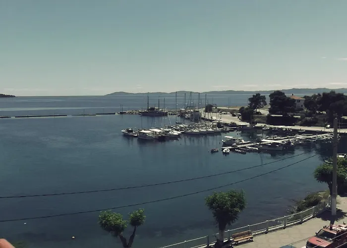 Papagalos Hotel