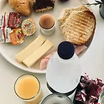 Hotel Papagalos 2*