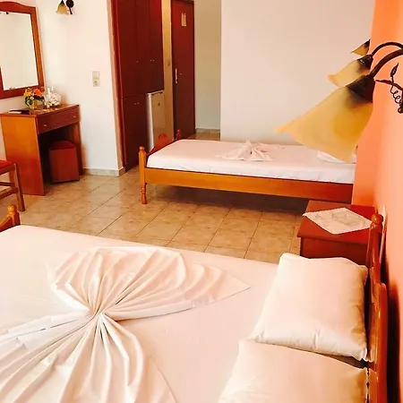Hotel Papagalos
