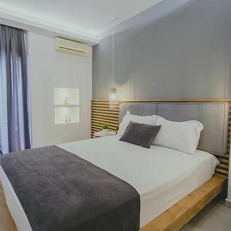 Papagalos Hotel
