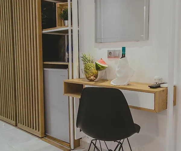 Papagalos Hotel Neos Marmaras